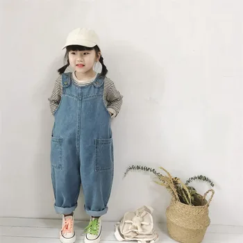Весенне-осенние модели 2023 года, повседневные джинсовые комбинезоны для мальчиков и девочек, корейский вариант комбинезона, Джинсовый комбинезон для девочек, новинка