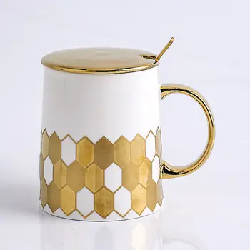 Легкая Роскошная золотая кружка в европейском стиле с крышкой, ложка, Керамическая Чайная кружка, Бытовая Высокотемпературная Кофейная чашка, Посуда для питья