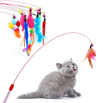 Забавные игрушки для кошек Цветная металлическая проволока с колокольчиками из перьев Портативная Интерактивная палочка для Дразнения Кошек Мышь Плюшевый Мяч Товары для домашних животных