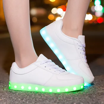 Новые зимне-осенние светящиеся кроссовки, светящаяся обувь для мальчиков, светодиодная обувь для взрослых, детские тапочки с USB-подзарядкой